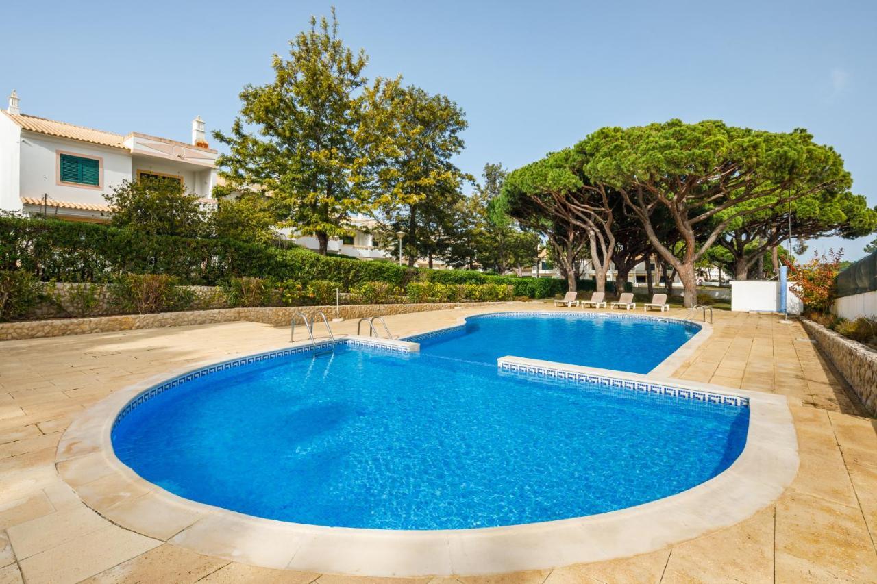 Falesia Beach Villa By The Portuguese Butler Olhos de Agua  Exterior foto