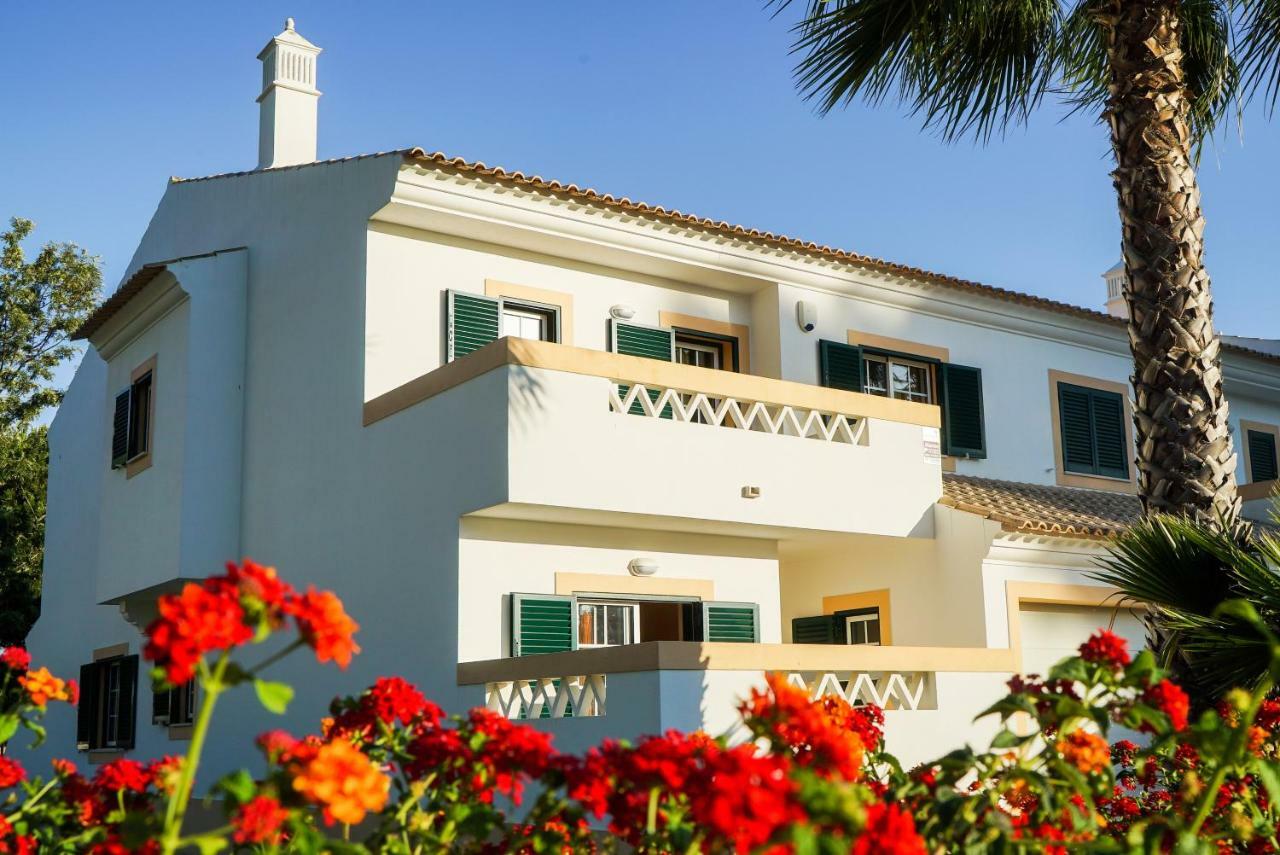 Falesia Beach Villa By The Portuguese Butler Olhos de Agua  Exterior foto